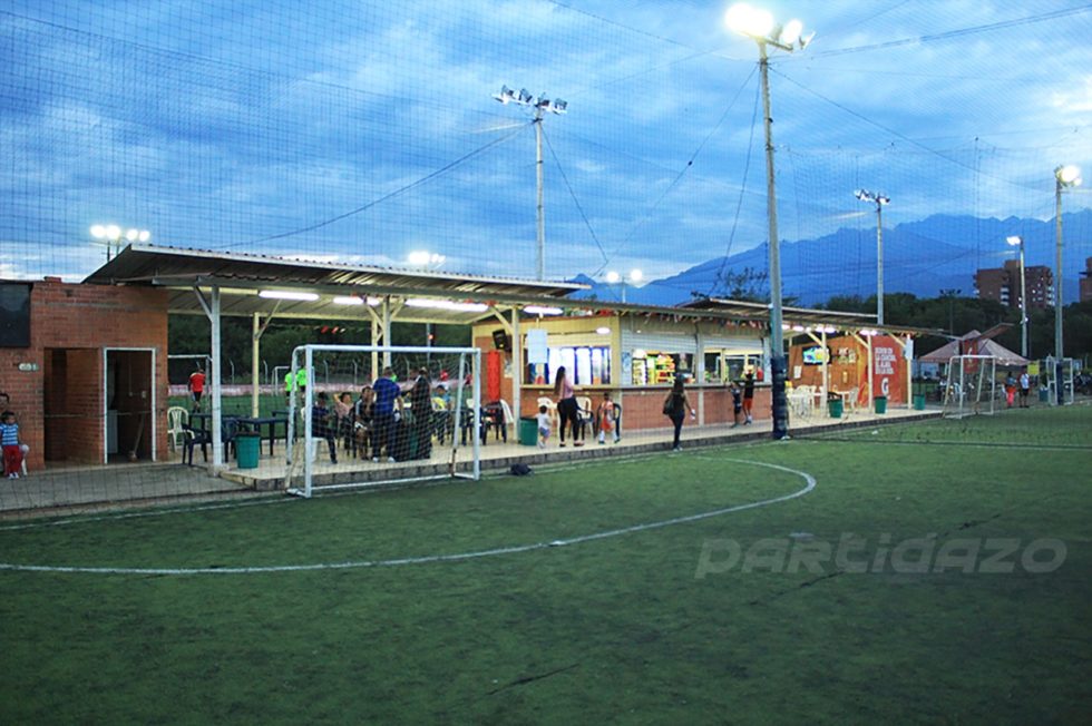 Canchas sinteticas futbol Camp Nou Cali